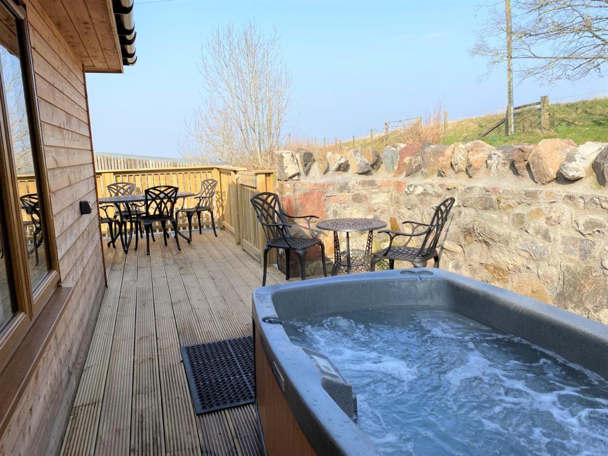 Partridge Lodge With Hot Tub Forgandenny المظهر الخارجي الصورة