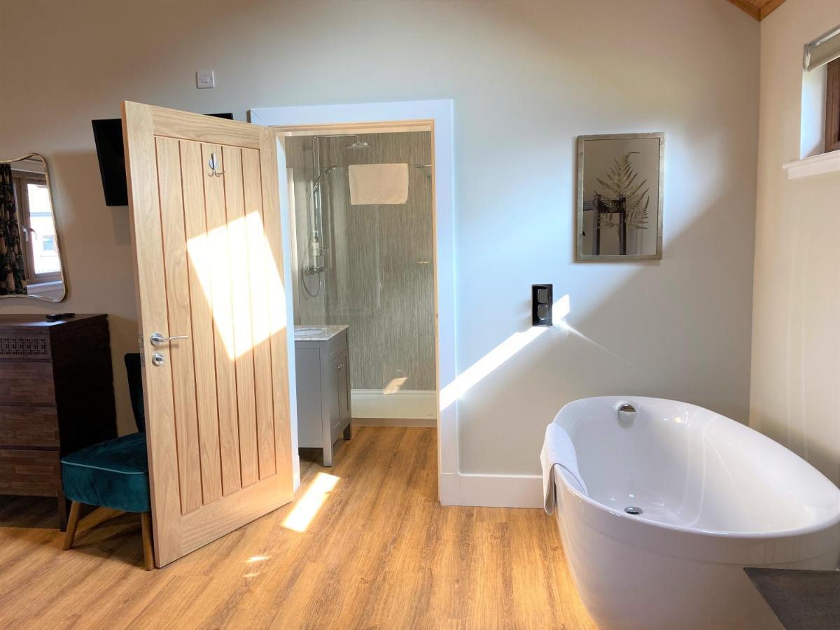 Partridge Lodge With Hot Tub Forgandenny المظهر الخارجي الصورة
